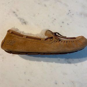 UGG Moccasins (Sz 7)
